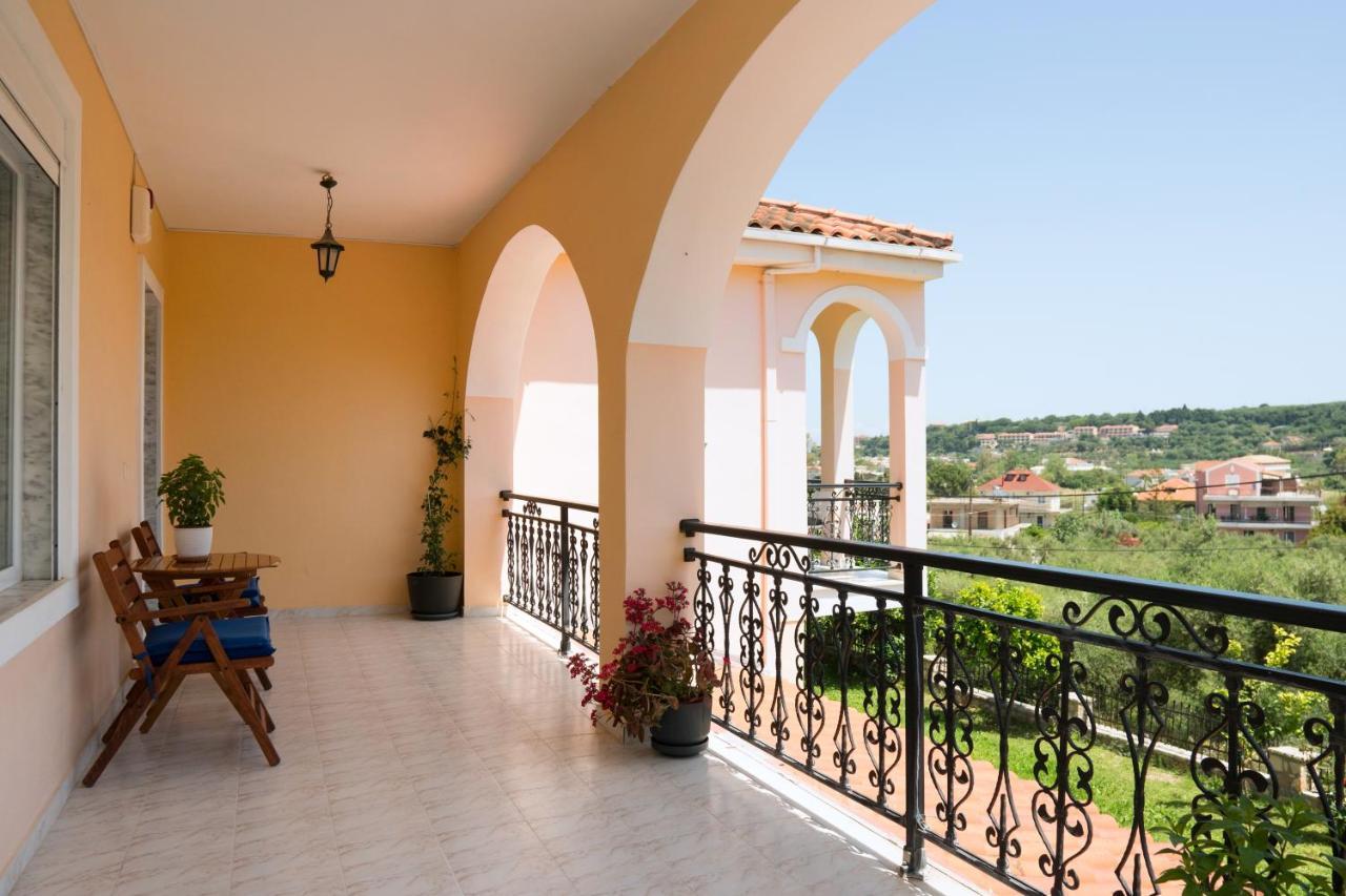 טסיליבי Raptis Guest House מראה חיצוני תמונה