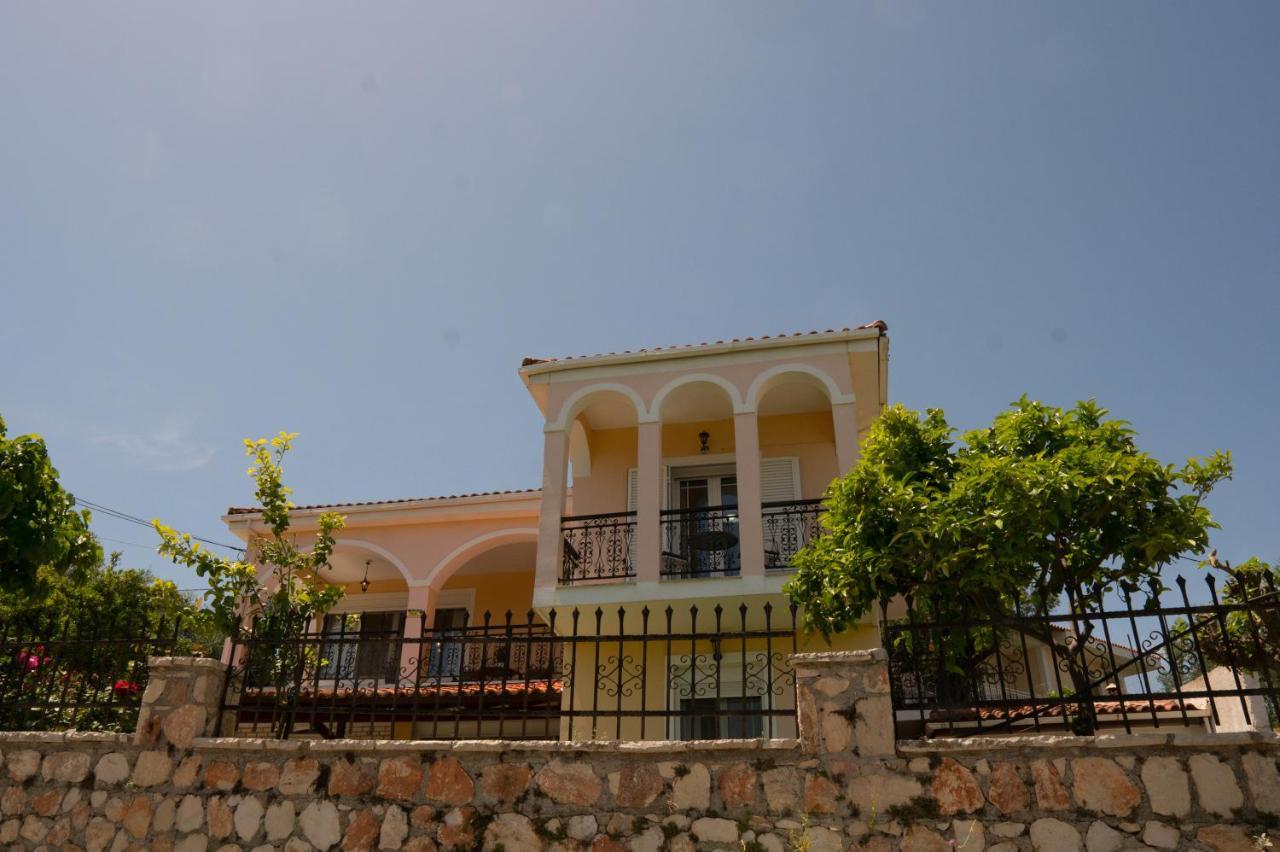 טסיליבי Raptis Guest House מראה חיצוני תמונה